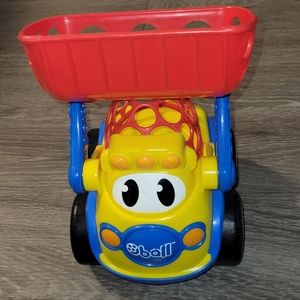 Oball Go grippers loader truck